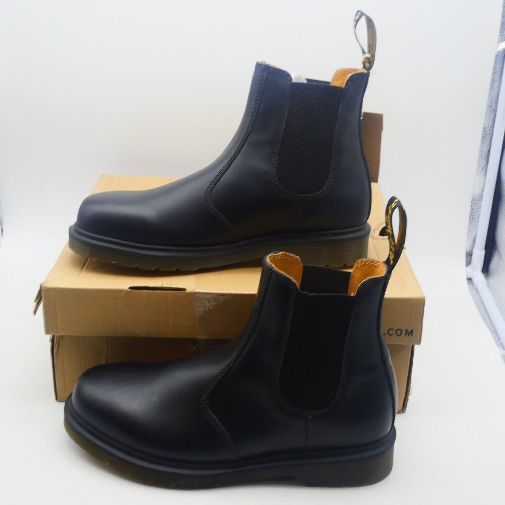 Dr. Martens Men's 4 2976 Chelsea Boots Black Leather Women's 5 Docs NEW - Picture 2 of 8